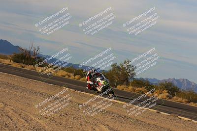 media/Dec-17-2023-CVMA (Sun) [[bf0c04832d]]/Race 18 Formula Twins-Formula 40 UL/